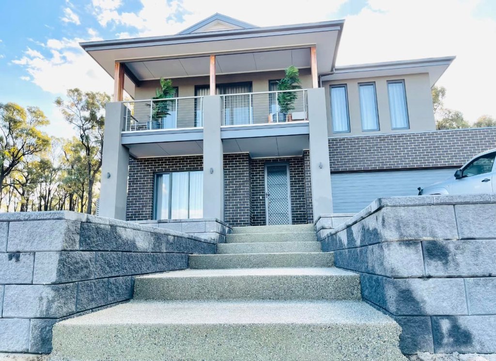 Concrete steps built by Budget Concrete Landscaping in Bendigo.